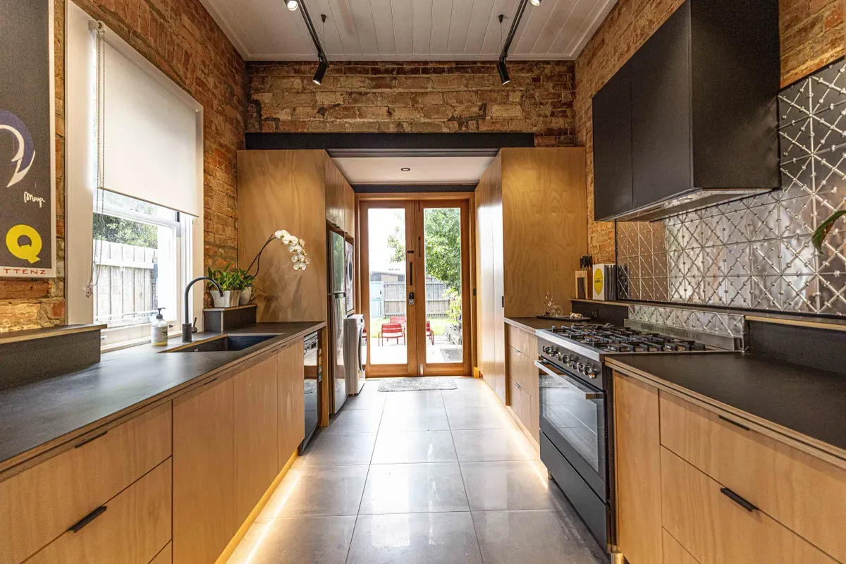 lancefield-luxury-our-accomodation-wink-wink-07
